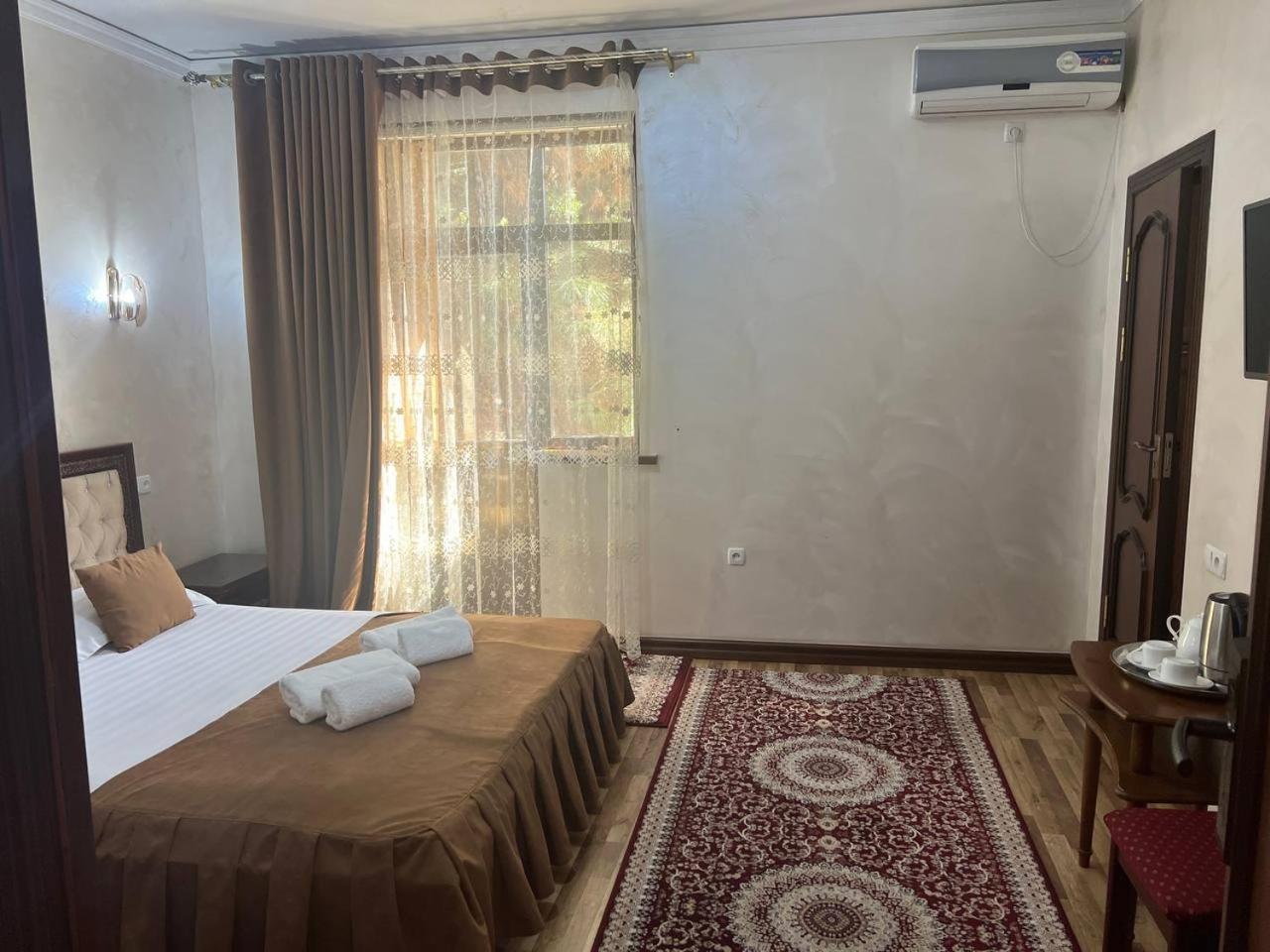 Hotel Al-Bukhory 사마르칸트 외부 사진