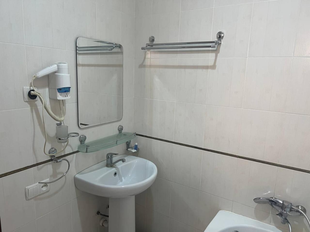 Hotel Al-Bukhory 사마르칸트 외부 사진